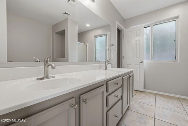 8244 S Lost Mountain Road, Tucson, AZ 85747