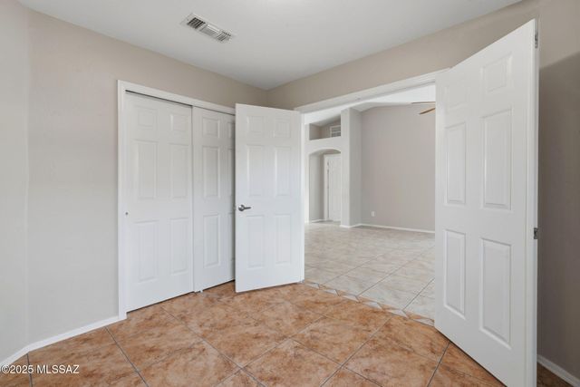 8244 S Lost Mountain Road, Tucson, AZ 85747