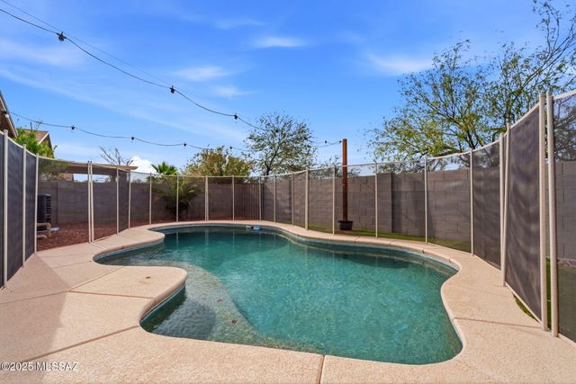 8244 S Lost Mountain Road, Tucson, AZ 85747