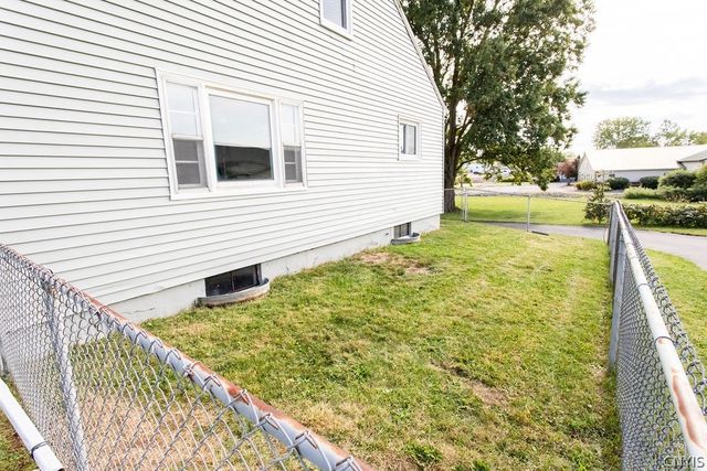 1201 Van Vleck Road, Geddes, NY 13209