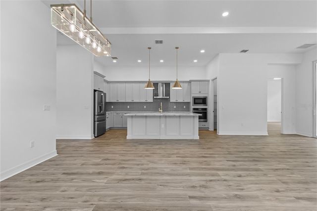 1068 LILIANA DRIVE, Deland, FL 32724