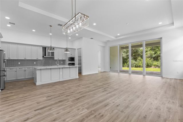 1068 LILIANA DRIVE, Deland, FL 32724