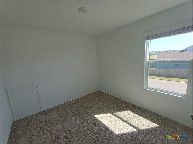 100 Tugboat Annie Way, Jarrell, TX 76537