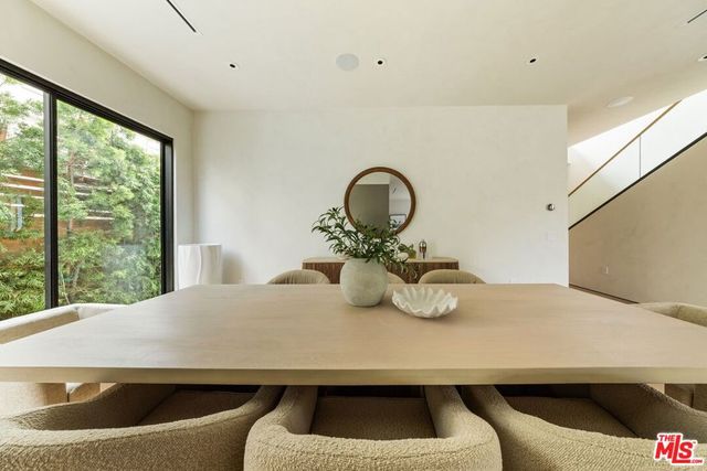 2478 Louella Avenue, Los Angeles, CA 90291