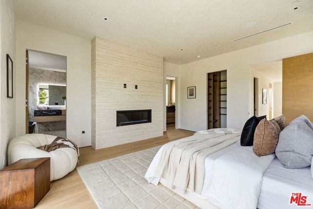 2478 Louella Avenue, Los Angeles, CA 90291