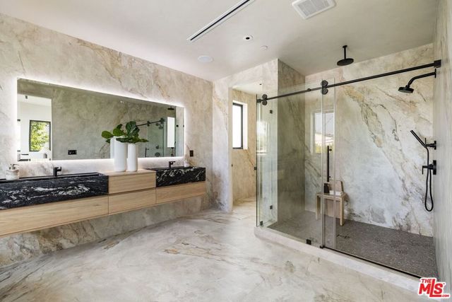 2478 Louella Avenue, Los Angeles, CA 90291