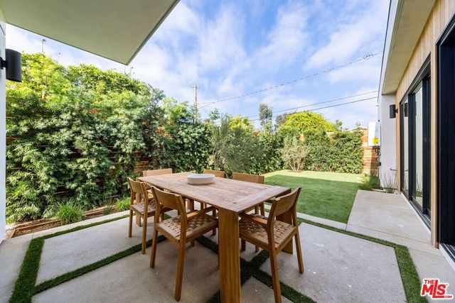 2478 Louella Avenue, Los Angeles, CA 90291