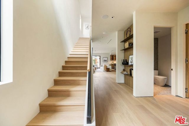 2478 Louella Avenue, Los Angeles, CA 90291