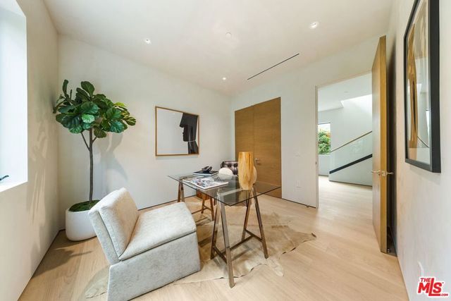 2478 Louella Avenue, Los Angeles, CA 90291