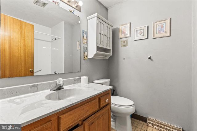 285 S JEFFERSON ST, Hanover, PA 17331