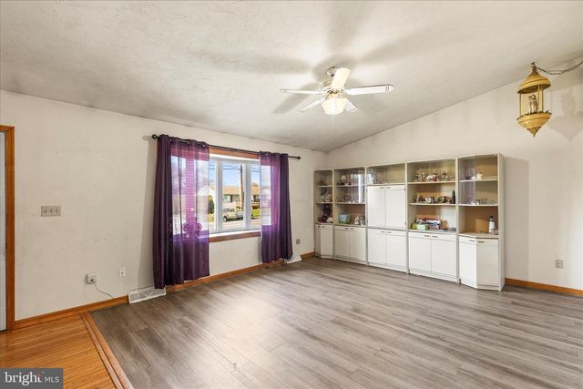 285 S JEFFERSON ST, Hanover, PA 17331