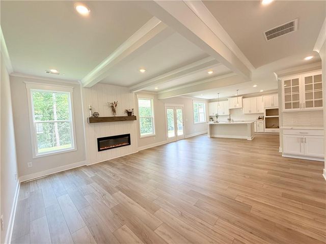 5527 Tullis Drive, Gainesville, GA 30507