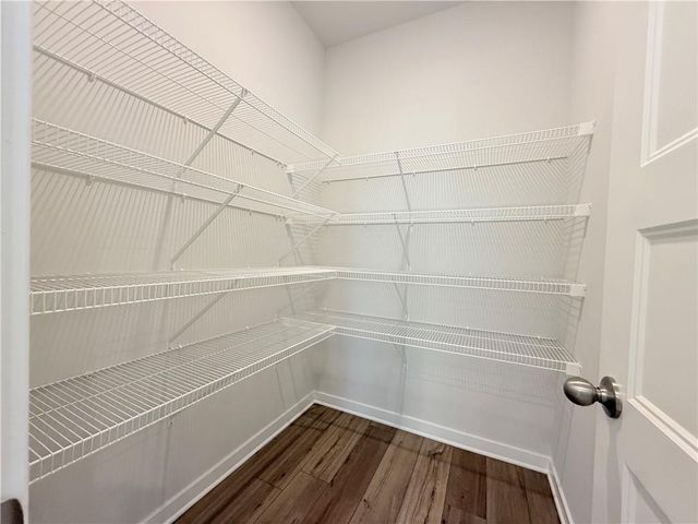 5527 Tullis Drive, Gainesville, GA 30507