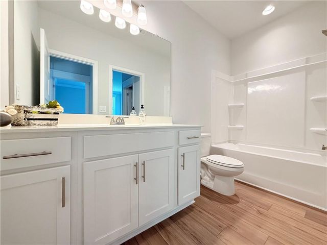 5527 Tullis Drive, Gainesville, GA 30507