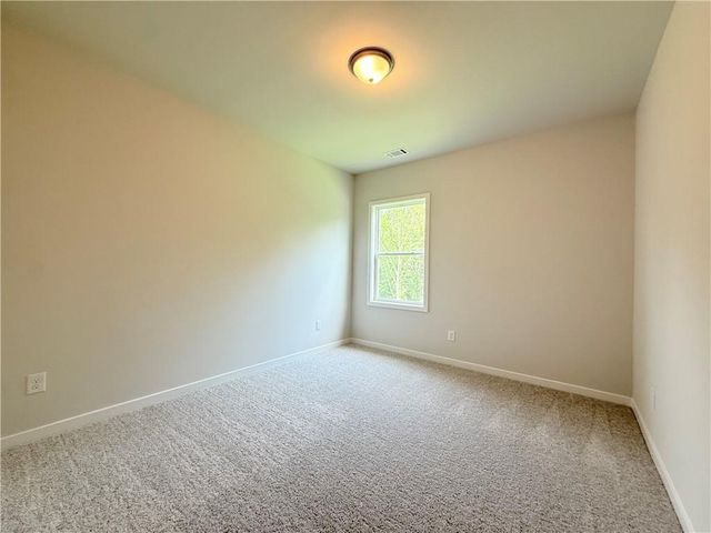 5527 Tullis Drive, Gainesville, GA 30507
