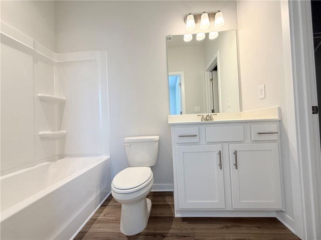5527 Tullis Drive, Gainesville, GA 30507