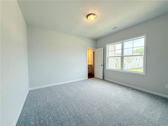 5527 Tullis Drive, Gainesville, GA 30507