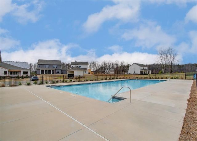 5527 Tullis Drive, Gainesville, GA 30507