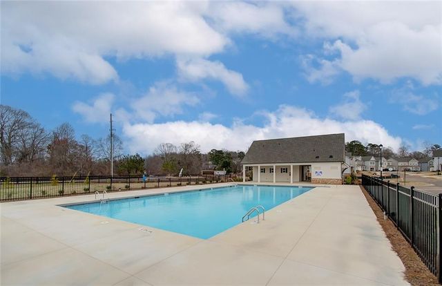 5527 Tullis Drive, Gainesville, GA 30507