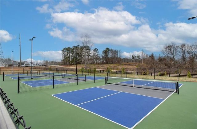 5527 Tullis Drive, Gainesville, GA 30507