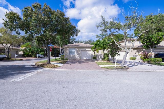 2131 Man Of War, West Palm Beach, FL 33411