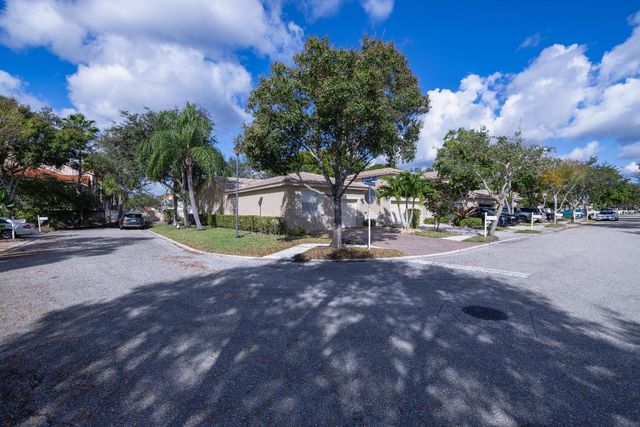 2131 Man Of War, West Palm Beach, FL 33411