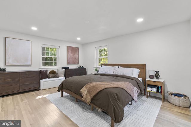 5508 N CHARLES ST, Baltimore, MD 21210