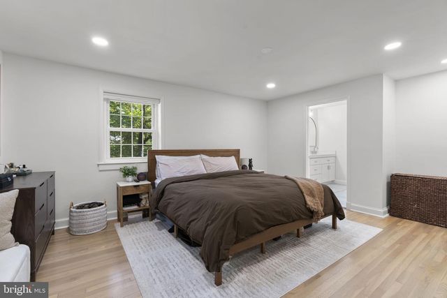 5508 N CHARLES ST, Baltimore, MD 21210
