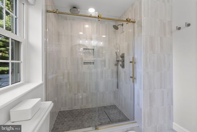 5508 N CHARLES ST, Baltimore, MD 21210