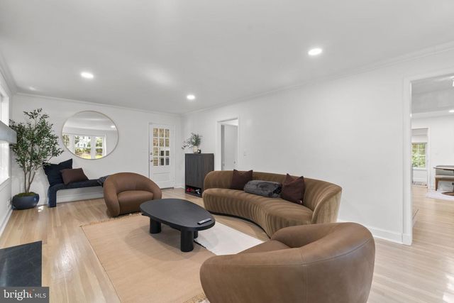 5508 N CHARLES ST, Baltimore, MD 21210
