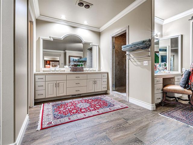 650 E Oak Place, Edmond, OK 73025