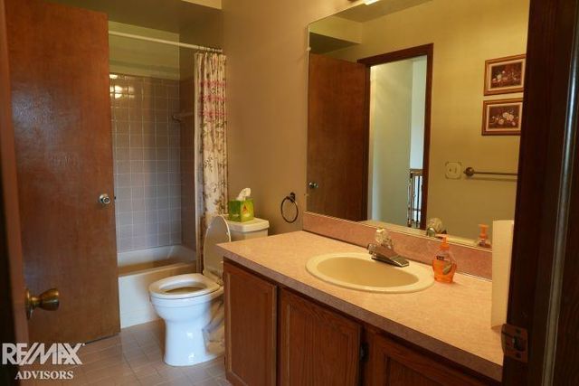15453 Heather Ridge Trail, Clinton Township, MI 48038