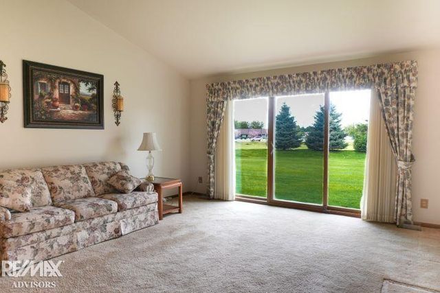 15453 Heather Ridge Trail, Clinton Township, MI 48038