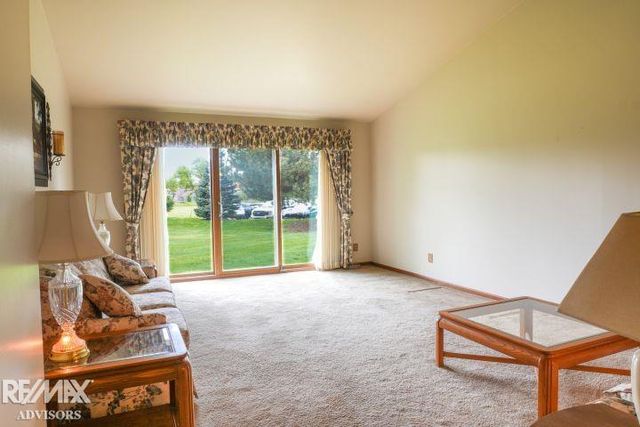 15453 Heather Ridge Trail, Clinton Township, MI 48038