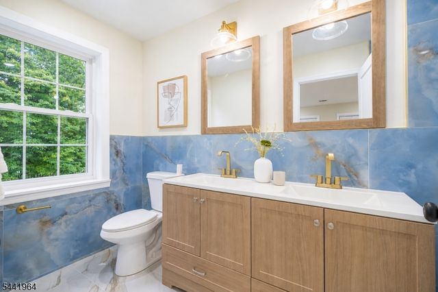 21 Glannon Rd, Livingston Twp., NJ 07039