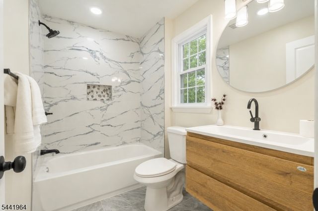 21 Glannon Rd, Livingston Twp., NJ 07039