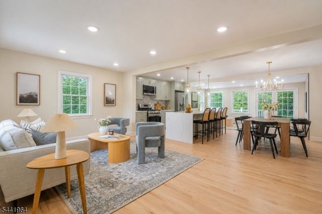 21 Glannon Rd, Livingston Twp., NJ 07039