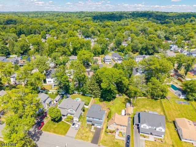 21 Glannon Rd, Livingston Twp., NJ 07039