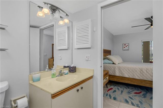 1330 Yesica Ann CIR I106, Naples, FL 34110