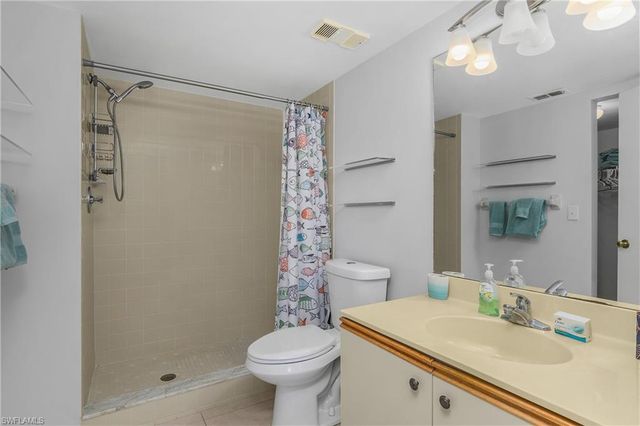 1330 Yesica Ann CIR I106, Naples, FL 34110