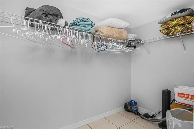 1330 Yesica Ann CIR I106, Naples, FL 34110