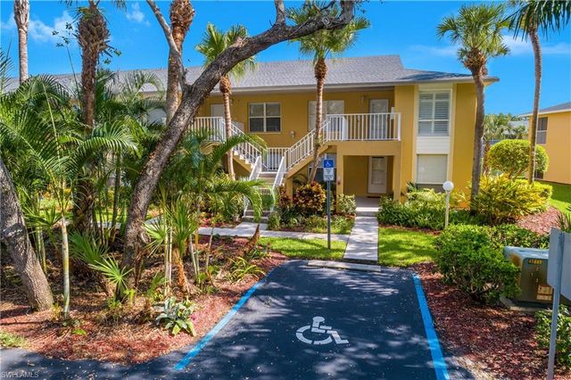 1330 Yesica Ann CIR I106, Naples, FL 34110