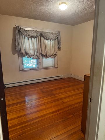 235 Rawson 4, Brookline, MA 02445