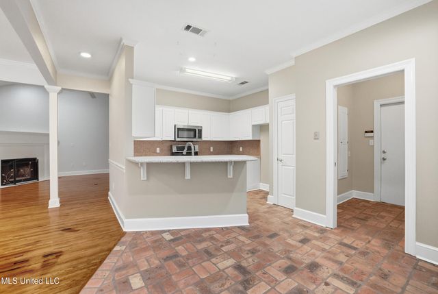 2610 Rue Palafox, Biloxi, MS 39531