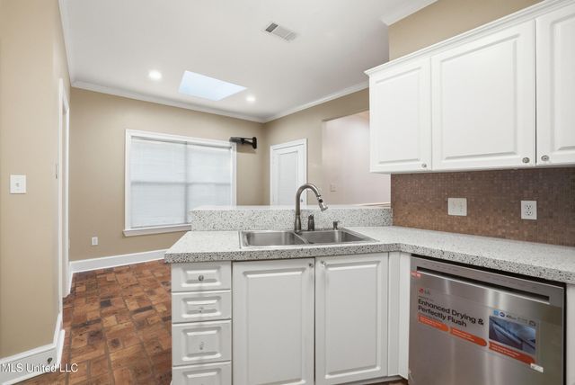 2610 Rue Palafox, Biloxi, MS 39531