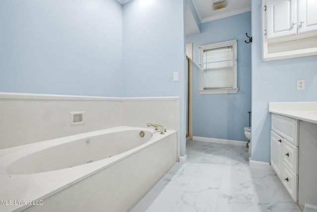 2610 Rue Palafox, Biloxi, MS 39531