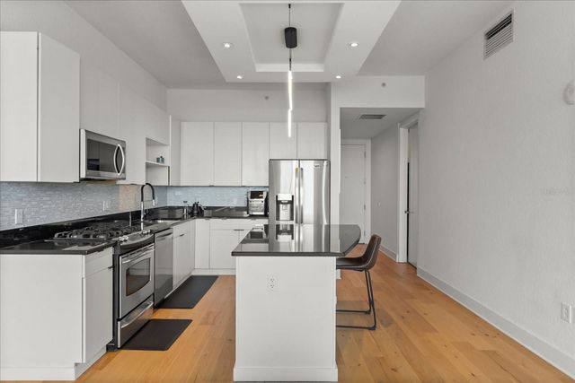 150 E ROBINSON STREET 2506, Orlando, FL 32801