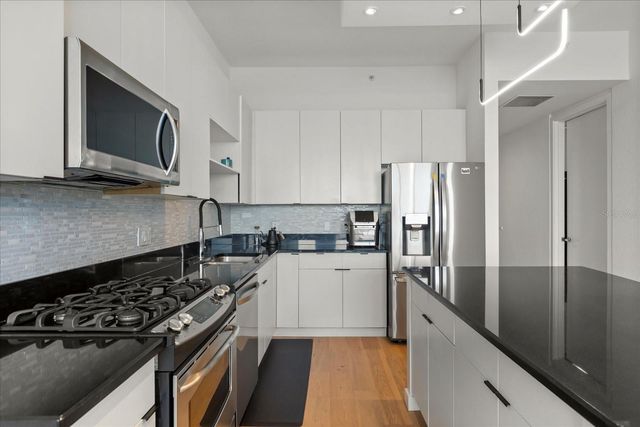 150 E ROBINSON STREET 2506, Orlando, FL 32801