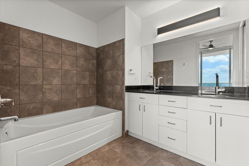 Image 22 of property listing at 150 E ROBINSON STREET 2506, Orlando, FL 32801