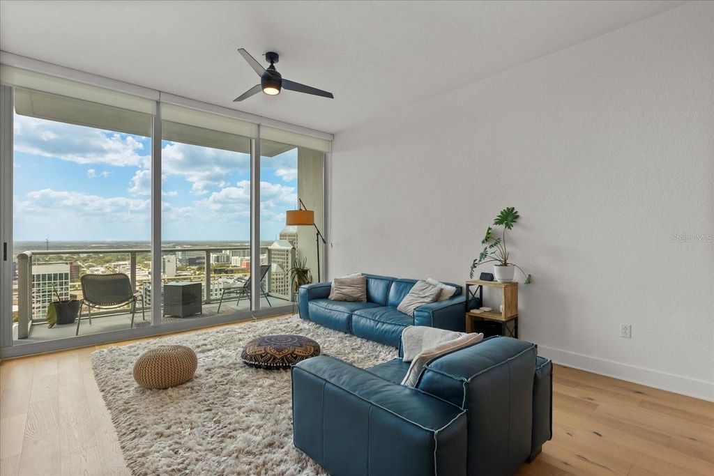 Image 4 of property listing at 150 E ROBINSON STREET 2506, Orlando, FL 32801